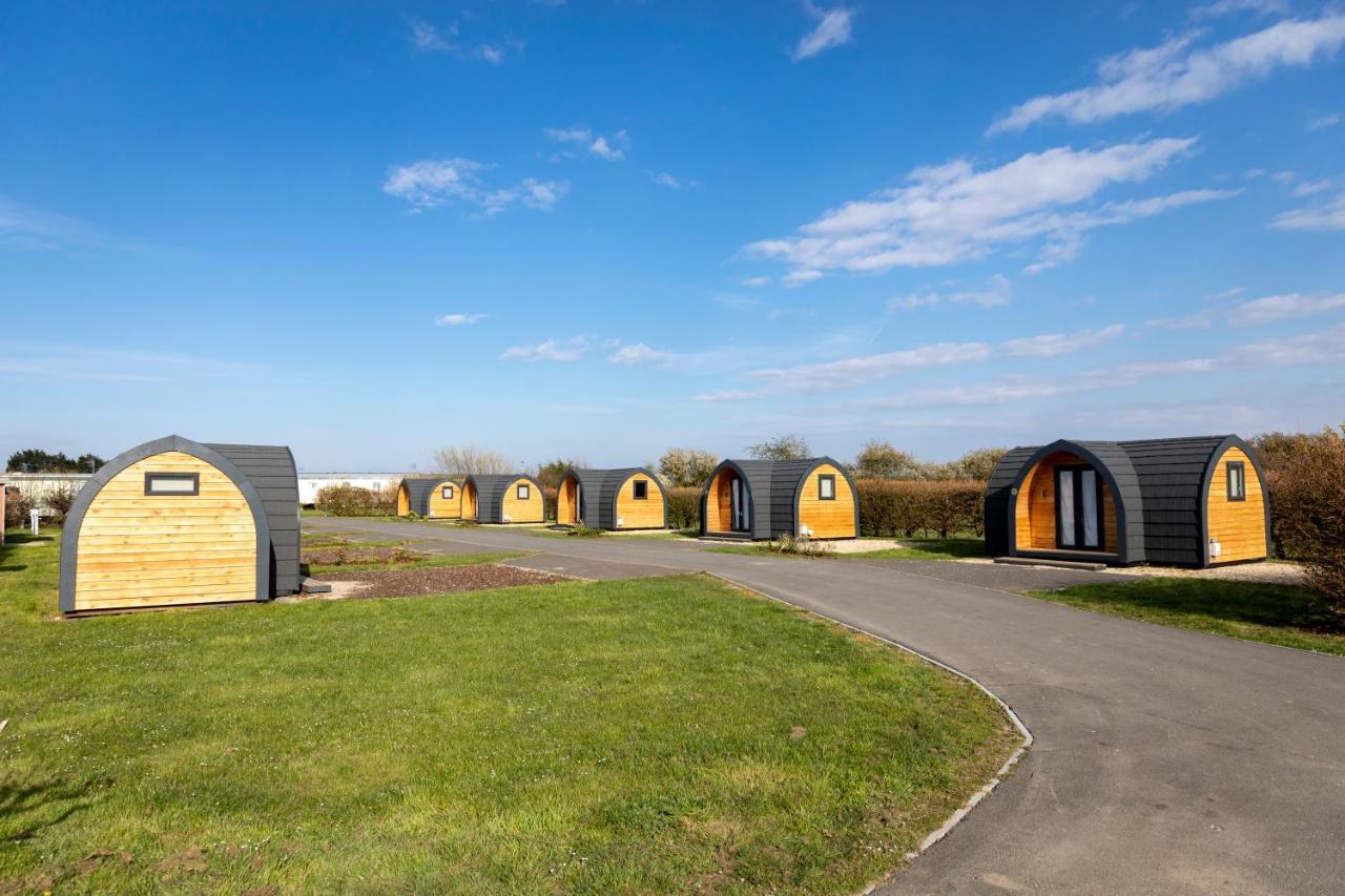 Camping Pods, Dovercourt Holiday Park Hotell Harwich Exteriör bild