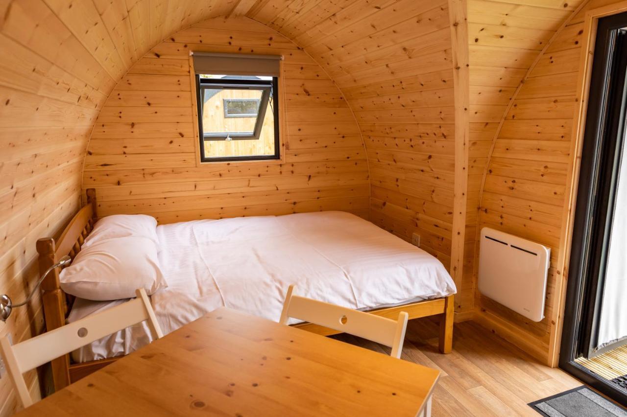 Camping Pods, Dovercourt Holiday Park Hotell Harwich Rum bild